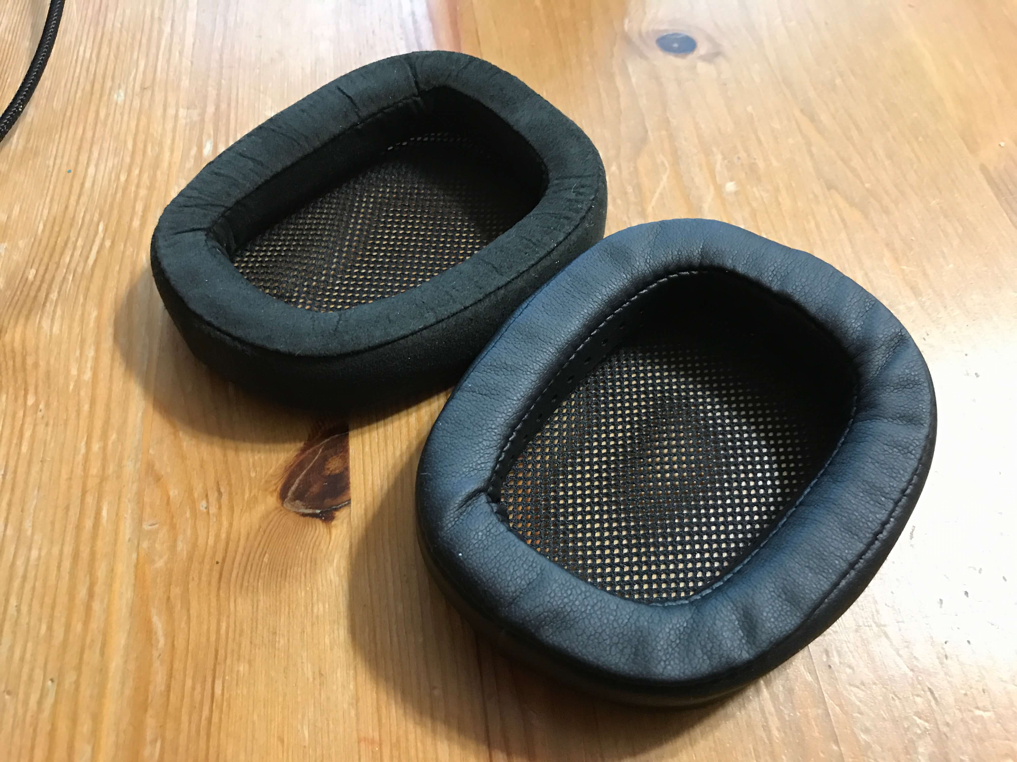 cleaning headphone pads
